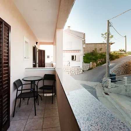 Apartman Dragan Lopar